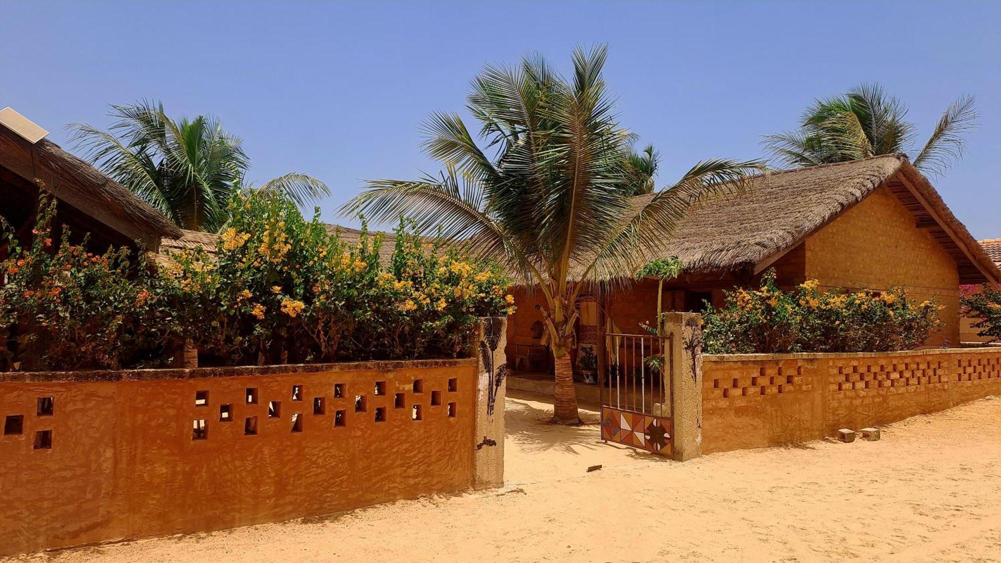 فندق Nguel Du Saloum - Chez Abdou Et Mar Mar Lodj المظهر الخارجي الصورة